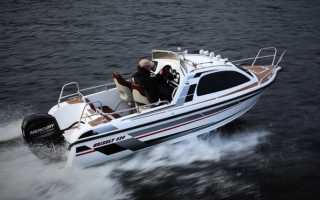 Катер Grizzly 520 HT: обзор модели и характеристики