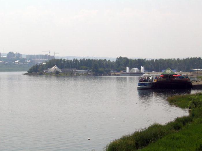 Река, вытекающая из озера Байкал