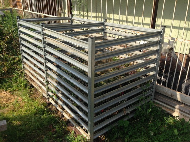 Контейнер для компоста Контейнер для компоста