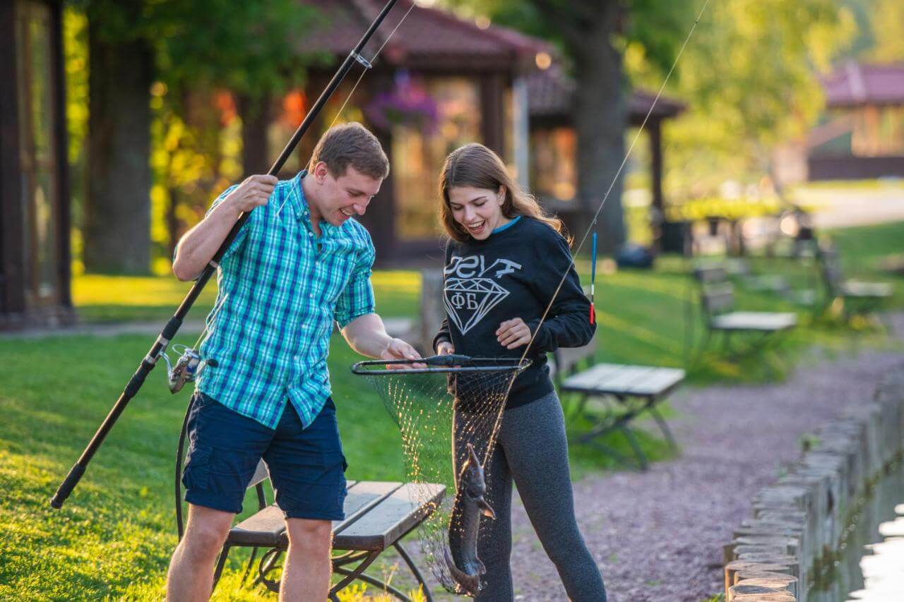 Загородный клуб «Завидное»