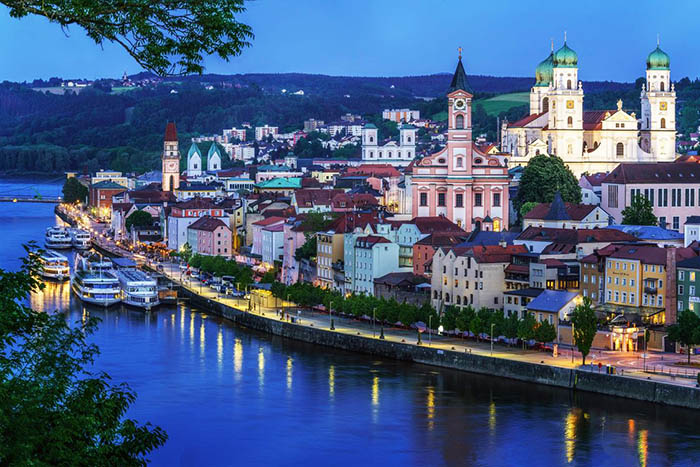 Река Дунай на карте мира. Куда она течет, где находится, куда течет?