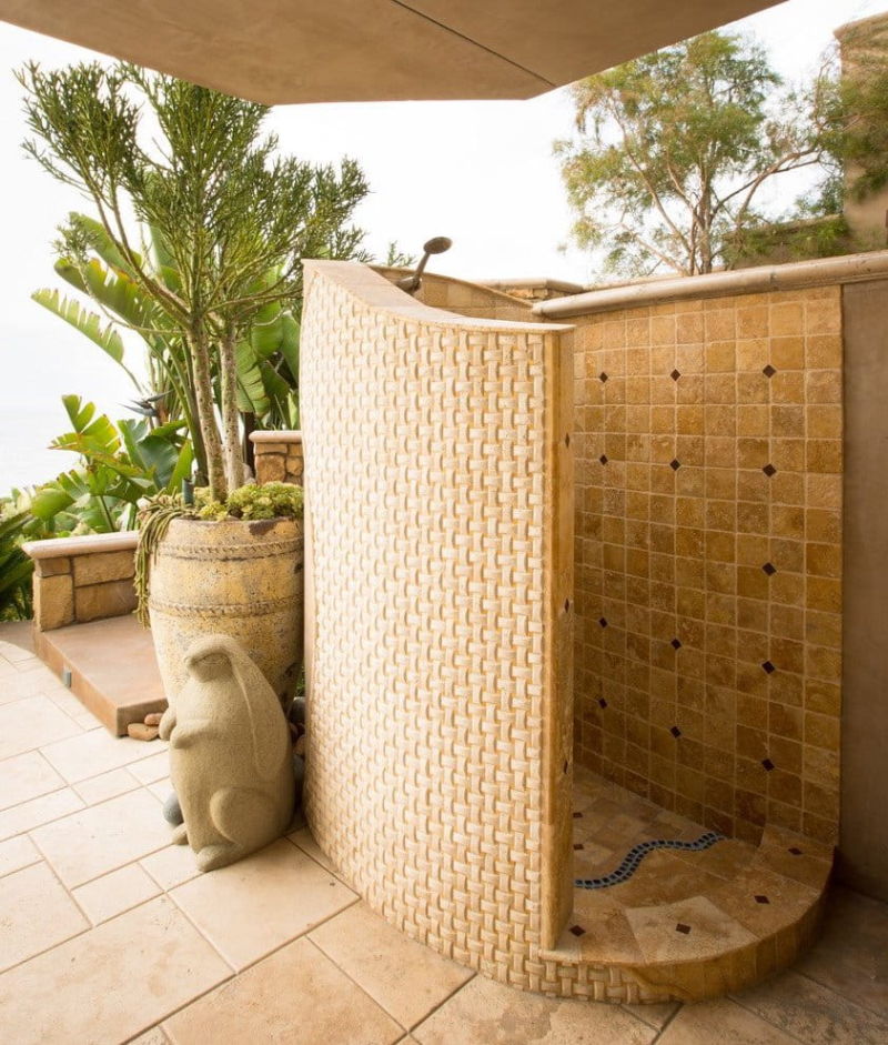 ТОП-8 лучших вариантов Летнего душа на даче своими руками