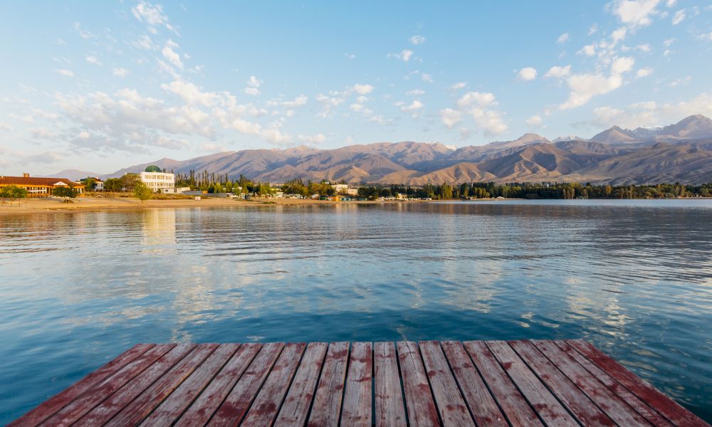 Озеро Иссык-Куль Кыргызстан