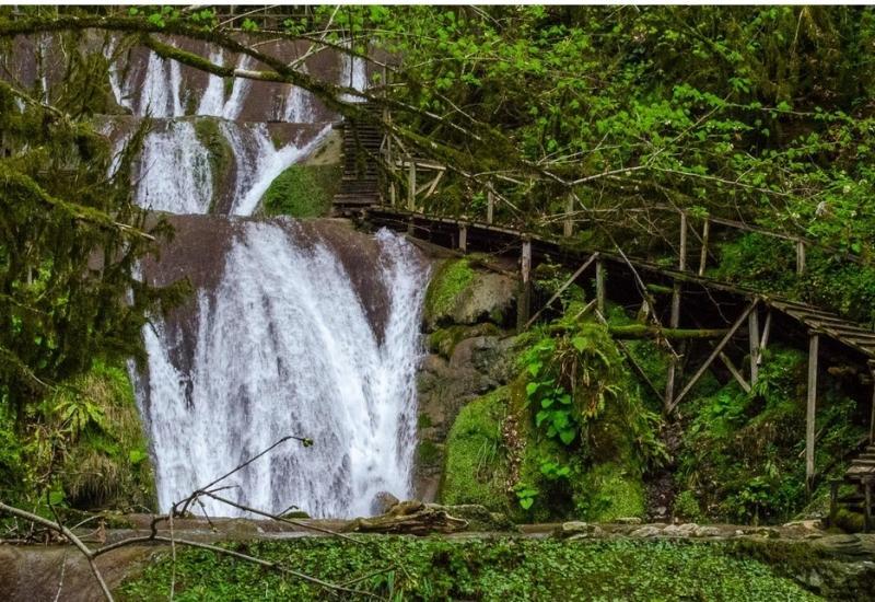 33 водопада в Сочи Куда пойти
