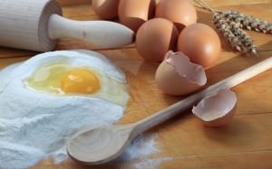 Яйца и мука