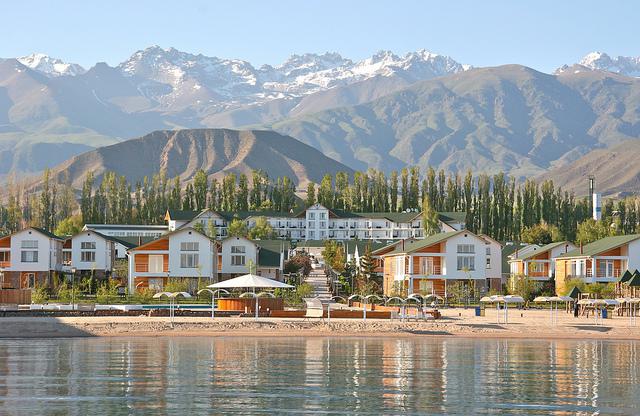 Озеро Иссык-Куль фото