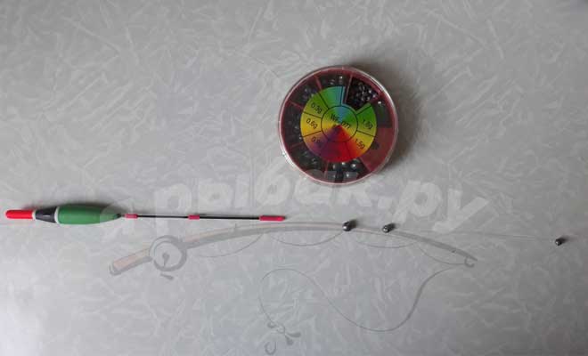 Поплавок и грузы для рыбалки