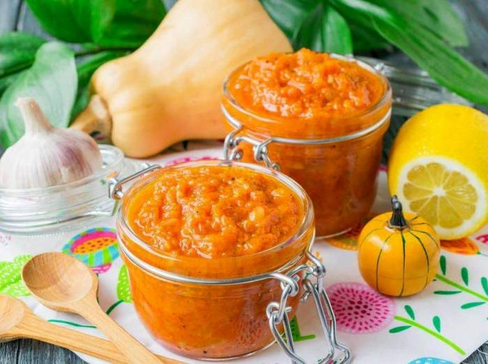 Пикантная икра из тыквы и кабачков на зиму