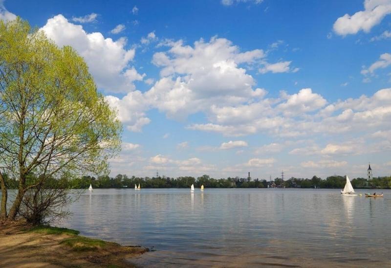 Белое озеро рыбалка в Подмосковье
