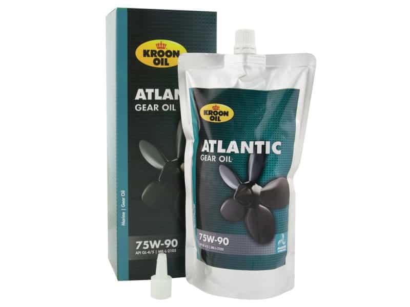 Какое масло и сколько заливать в редуктор лодочного мотора