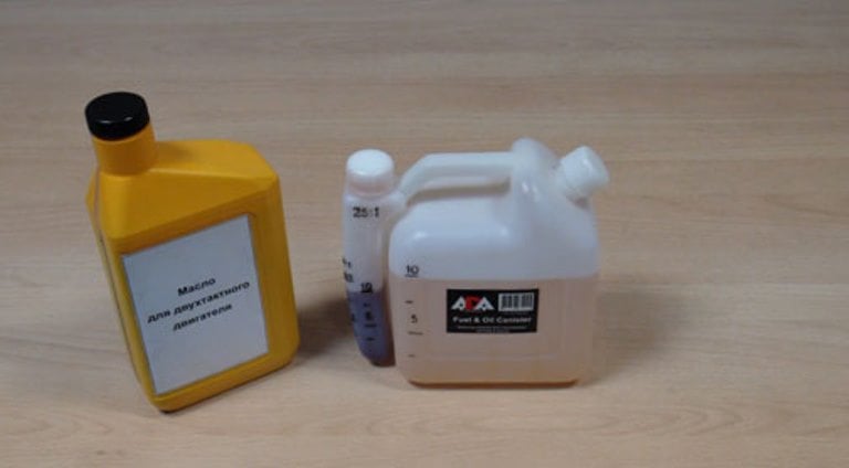 Какую заливать пропорцию масла в 2 тактный лодочный мотор