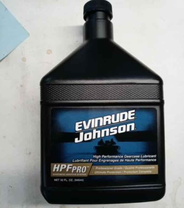 Какое масло и сколько заливать в редуктор лодочного мотора