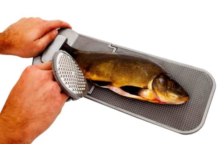 Как быстро почистить окуня от чешуи в домашних условиях