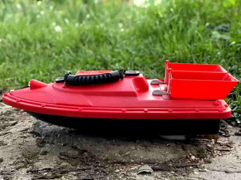 Прикормочный кораблик для рыбалки ТОП рейтинг лучших моделей