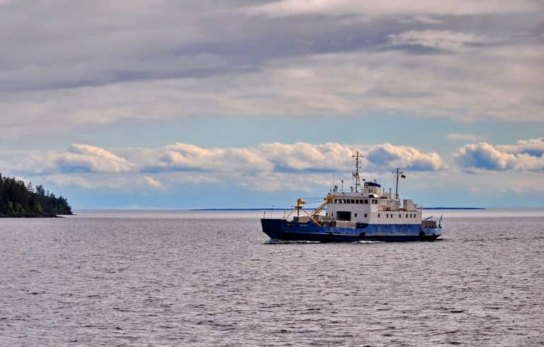 Суда на ладожском озере