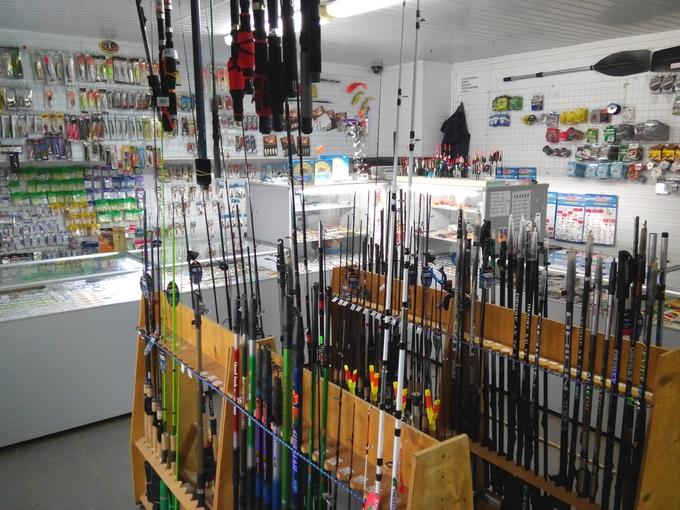 Выбор спиннинга в магазине