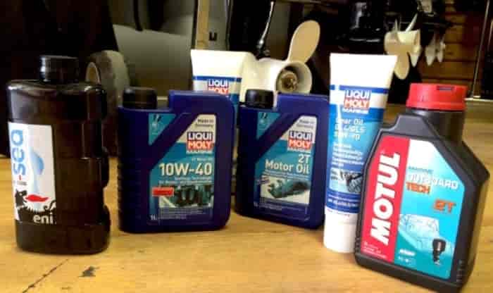 Какое масло выбрать для лодочного мотора