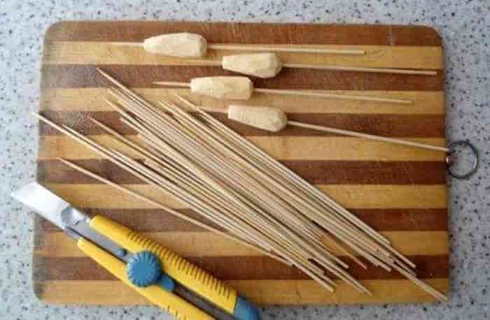 Поплавок на карася своими руками