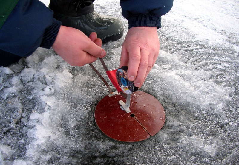 Установка жерлицы