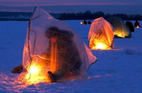 Зимняя ночная рыбалка